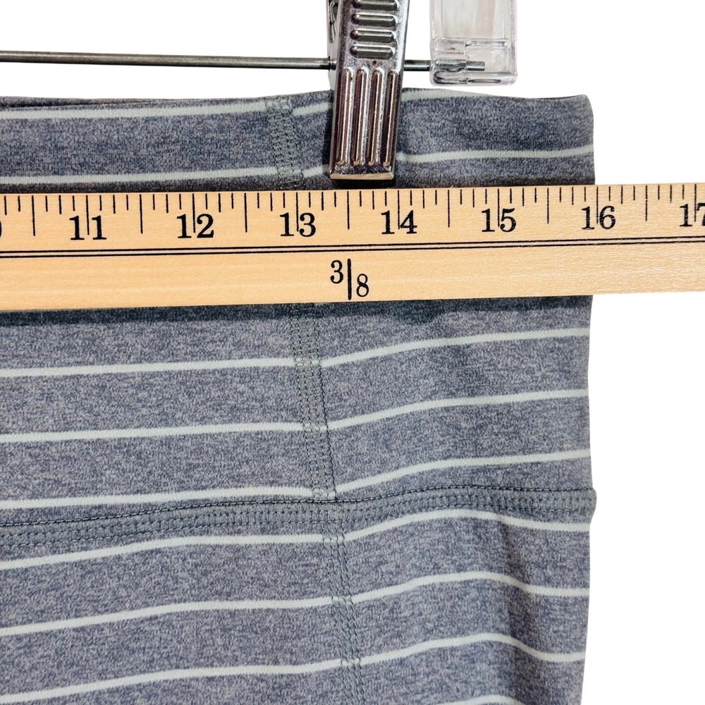 Athleta Leggings Womens L Blue Striped Salutation Stash Capris High Rise Active - Picture 8 of 10
